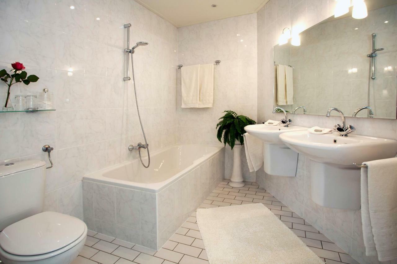 Bed And Breakfast Holter เอนส์เคอเด ภายนอก รูปภาพ